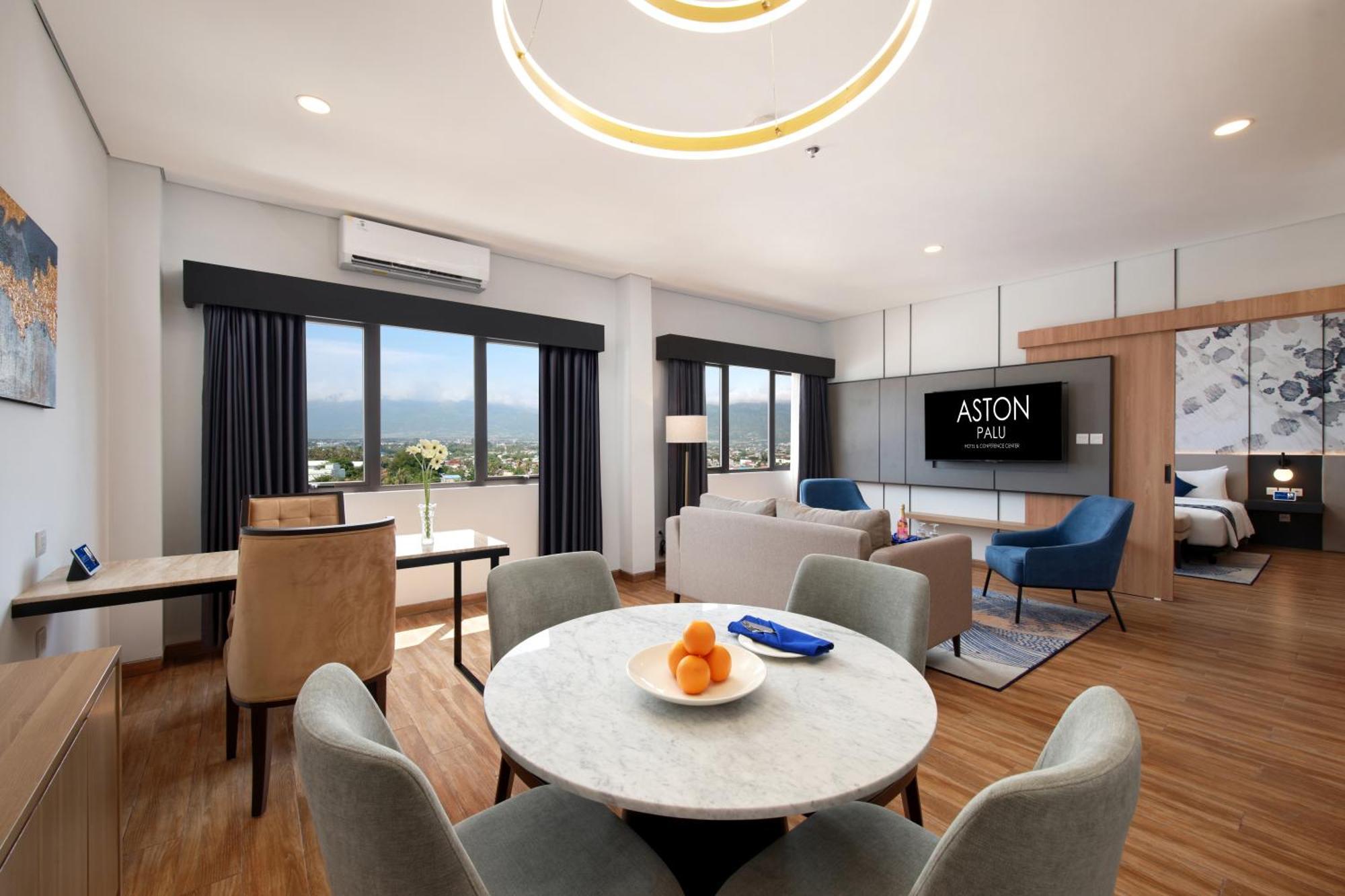 Aston Palu Hotel & Conference Center エクステリア 写真